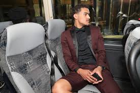 Trae young channels ac/dc with suit shorts at nba draft. Trae Young Keeps The Suit And Shorts Combo Alive At The Nba Draft