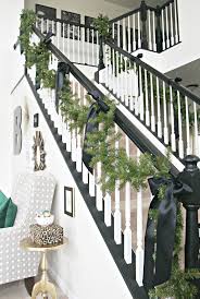 How To Hang Garland On The Staircase
