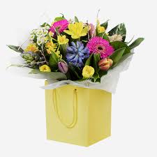 How to send flowers anonymously. Send Flowers Uk Same Day Flowers In Uk By Local Florists Direct