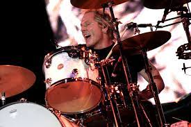 He is best known as both a former member of the hard rock band guns n' roses, with whom he recorded three studio albums, and as a member of the supergroup velvet revolver. Matt Sorum Discography Wikipedia