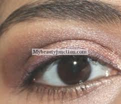 brown shimmery smoky eye makeup look