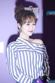Yang Zi (actress) - Wikipedia