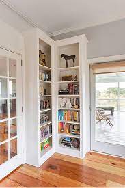 clever ways in which a corner bookshelf