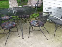 Patio Set Table And 4 Mesh Chairs