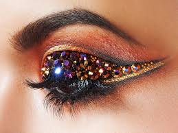 30 stunning glitter eyeshadow looks to