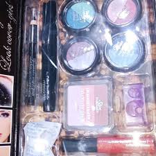 accessories makeup kit freeup