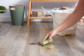 how to clean laminate wood floors