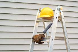 Siding Repair or Siding Replacement - Which Is Better For Your Dallas Home?