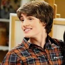 Why tenth place he should be second after alex alex is best. Greg Sulkin Wizards Of Waverly Place So Cute Wizards Of Waverly Place Mason Greyback Celebrities