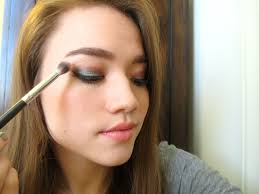 eye makeup brushes for smokey shadow