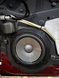 Cải thiện dàn âm thanh xe hơi ô tô với loa JBL chính hãng tại Tp. HCM