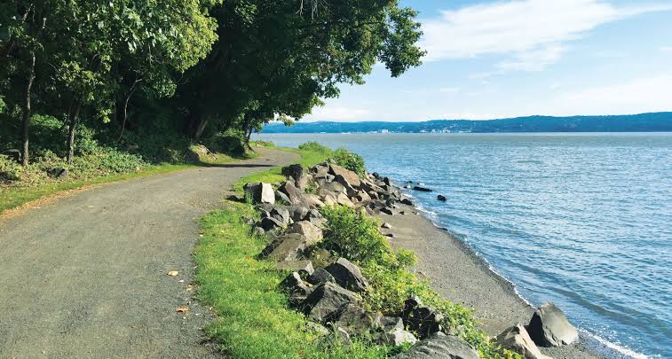Nyack Beach State Park