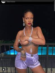 Rihanna nude on instagram