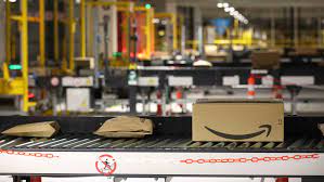 Amazon Eyes Boxes In Effort To Cut Shipping Costs gambar png