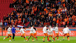 17 juni onze fotograaf pim ras volgt al jaren het nederlands elftal op de voet en zorgt ook dit ek voetbal weer voor de foto's rond oranje. Fans Welkom Bij Oefeninterland Nederland Georgie Onsoranje
