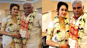 Ashish Vidyarthi Wedding : 60 साल की उम्र में एक्टर Ashish Vidyarthi ने रचा  ली दूसरी शादी, काफी दुःखी है पहेली पत्नी दिया यह रिएक्शन
