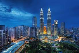 Just as its name suggests, there is only one way to describe klcc: 40 Kuala Lumpur Hd Wallpapers Background Images Wallpaper Abyss