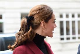 See how to create a bigger bow hairstyle for longer locks. Kate Middleton Can T Stop Wearing Hair Bows Kate Middleton Velvet Hair Bow Ponytail