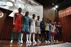 Fue fundado en 1967 y juega en la categoría primera b del fútbol profesional colombiano. Cortulua Presento Su Nueva Camiseta Para La Temporada 2017 Fotogaleria Actualidad Caracol Radio