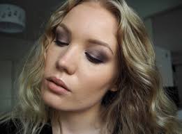 makeup for deep set hooded eyes