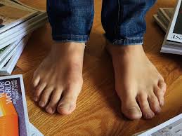 Füße sind ein abbild der spannung zwischen potenzial und umsetzung. Kalte Fusse Ursachen Mogliche Krankheiten Und Hausmittel Utopia De