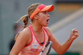Flashscore.com offers iga swiatek live scores, final and partial results, draws and match history besides iga swiatek scores you can follow 2000+ tennis competitions from 70+ countries around the. Sofia Kenin 21 Will Face Unseeded Iga Swiatek 19 In French Open Final Triblive Com