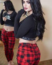 Paige (Sarya