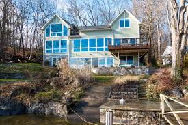 candlewood lake house caren