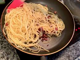 Although spaghetti carbonara is delicious on its own, it can be served with any of the following easy pasta recipes. How To Make This Michelin Starred Spaghetti Recipe