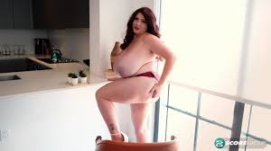 Watch Fat slut Demora Avarice exposing her naked body