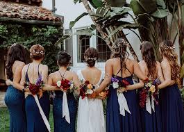 Looking for short bridesmaid hairstyles but can't find anything exciting? 11 Seriously Chic Bridesmaid Hair Ideas Purewow
