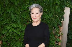 Bette Midler Apologizes for Calling ...