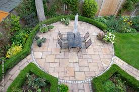 circular garden patio with freshly jet
