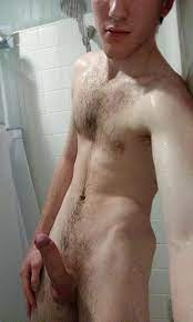 Shower naked selfie - Amateur Straight Guys Naked - guystricked.com
