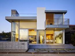 Walau begitu, jika menurut alur proses perkembangan seni dan arsitektur. Desain Rumah Minimalis Modern Kaca 2 Lantai Deagam Design