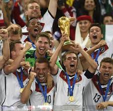 Zum zwölften mal überhaupt steht deutschland in der runde der letzten vier bei einer fußballweltmeisterschaft. Fussball Wm 2014 Ganz Deutschland Ist Weltmeister Welt