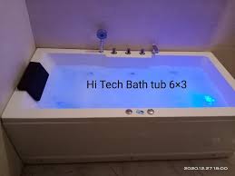 Hi Tech White Jacuzzi Bath Tub 6x3 Ft
