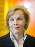 Marja-Leena Tuomola. “Toivon omalta osaltani voivani kehittää paitsi Sanoman sisäistä verkkoyhteistyötä myös yhteistyötä SanomaWSOY-konsernin digitaalisten ... - 1099