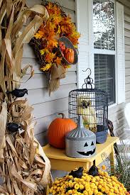 porch from fall to halloween