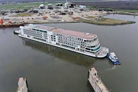 mississippi river cruise ship