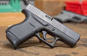 9mm Pocket Pistol Shootout Kel Tec Pf 9 Versus Glock 43