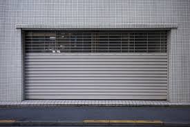 how does automatic rolling shutter work