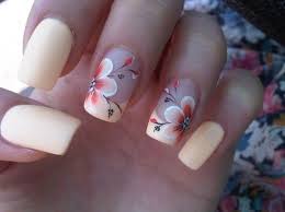45 Pretty Flower Nail Designs For Creative Juice