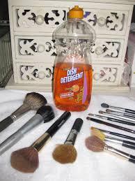 how i wash and clean my makeup brushes