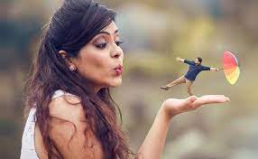 Creative Pre-Wedding Pose Photos that Everyone Love to Try - LooksGud.in
