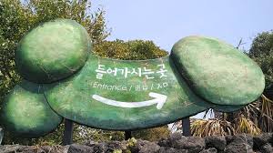 Képtalálat a következőre: „love land korea”