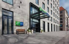 Guests can work out at a gym and relax in a sauna. Holiday Inn Express Dresden City Centre Hotel De
