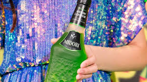 adding midori to your at home tail bar