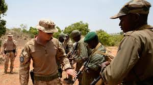 Česká armáda bude vést misi v Mali pod vlajkou Evropské unie. Cílem je  cvičit místní vojáky proti islamistům | Hospodářské noviny (HN.cz)