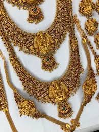 gold lakshmi bridal jewellery set